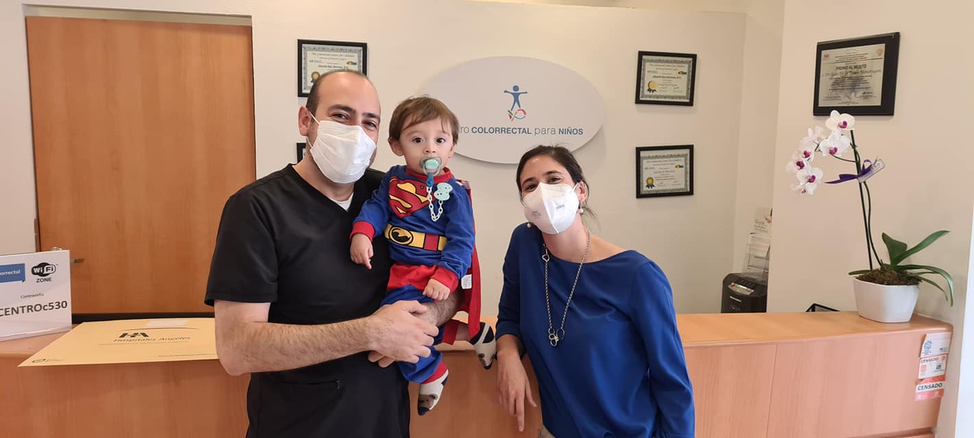 Testimonio niño con ileostomia sin hirschsprung