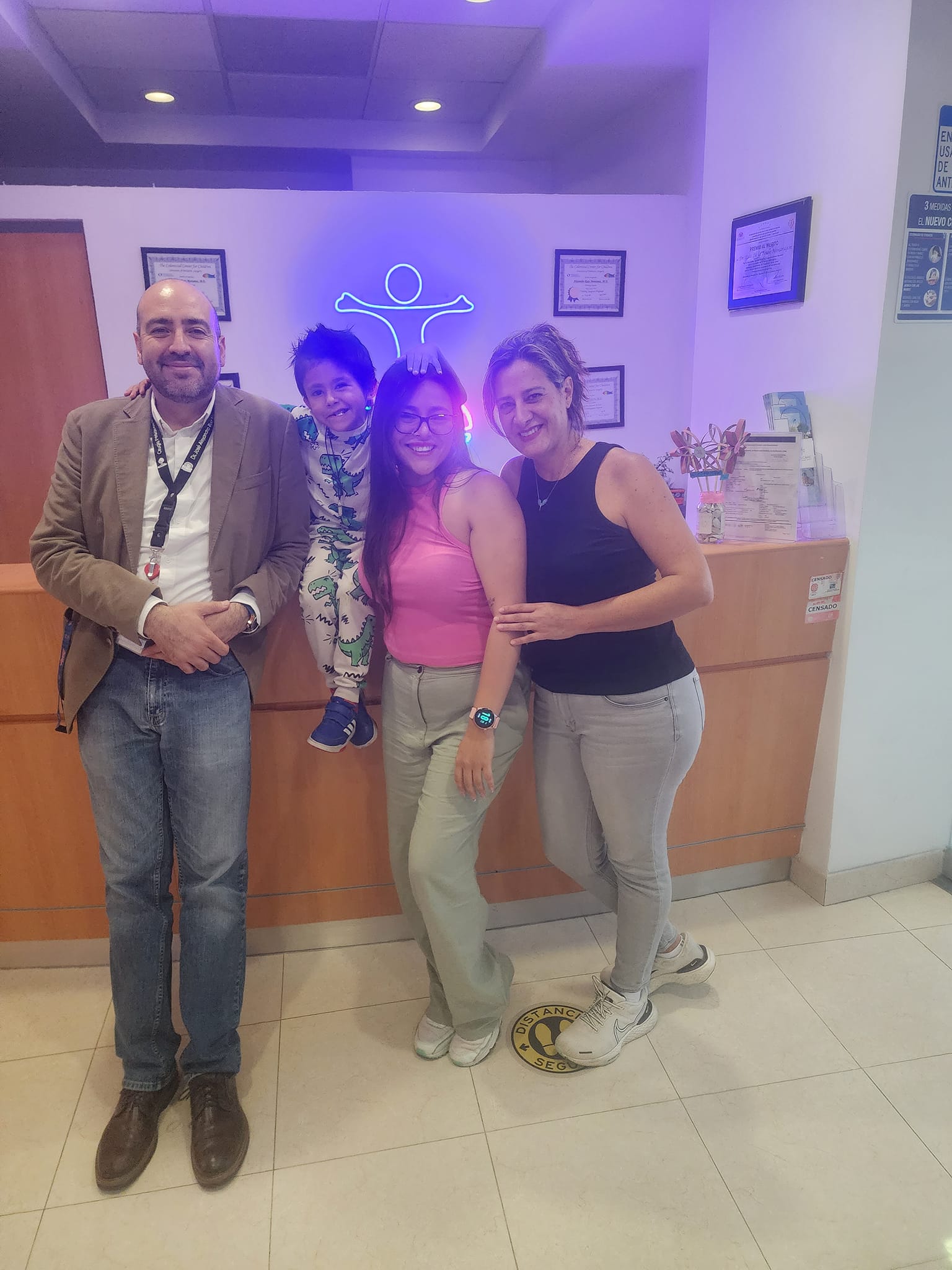 Testimonio de niño con malformacion anorrectal operado y rehabilitado en el Centro Colorrectal 