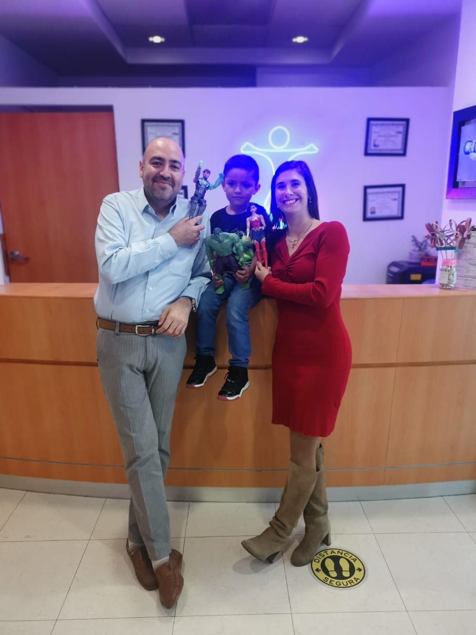 Testimonio niño con Hirschsprung tratado con irrigaciones, operado de forma primaria